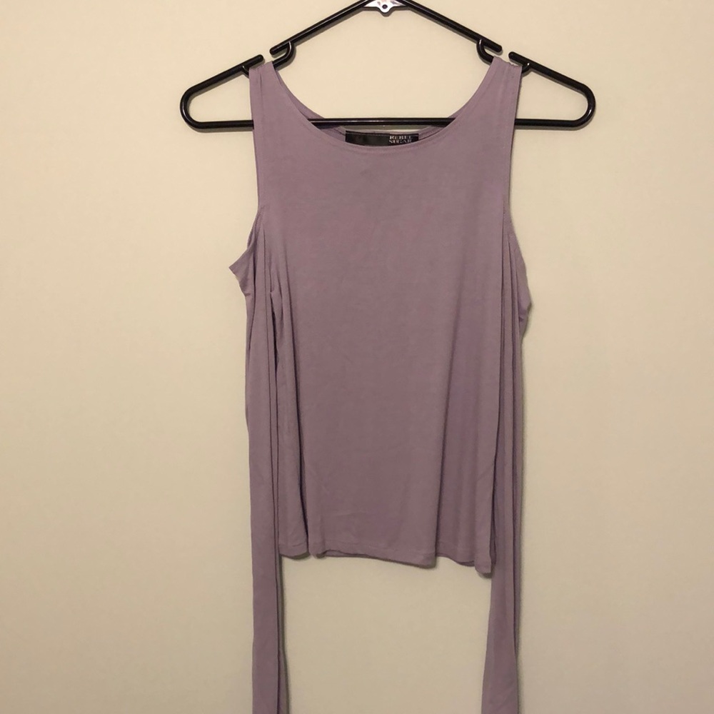 Stretchy Cold shoulder top